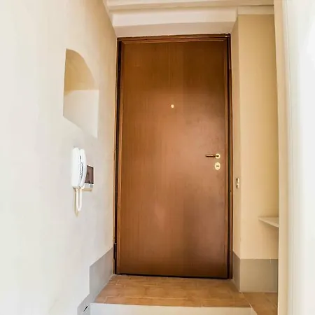 Tetto Farini 5- Per 4 * Parma